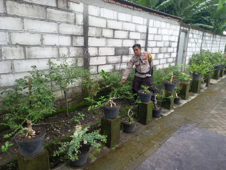 Polsek Krembung Wujudkan P2B Ketahanan Pangan di Desa Lemujut