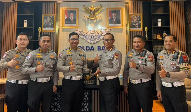 Korlantas Polri Distribusikan ETLE Mobile Handheld di Polda Bali Perkuat Penegakan Hukum Lalin Berbasis Digital